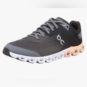 On Cloudflow 2.0 Running Shoe - size 7
